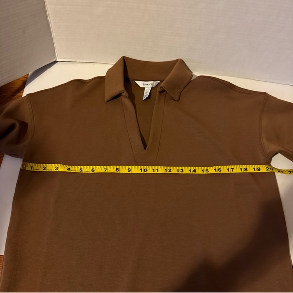 NWOT Spanx® Airessentials Polo Top Women's Size Small Buttery Soft Cocoa - Picture 7 of 8